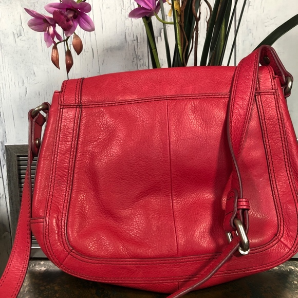 Fossil Hot Pink Leather Saddle Crossbody Bag NWOT - Picture 4 of 14